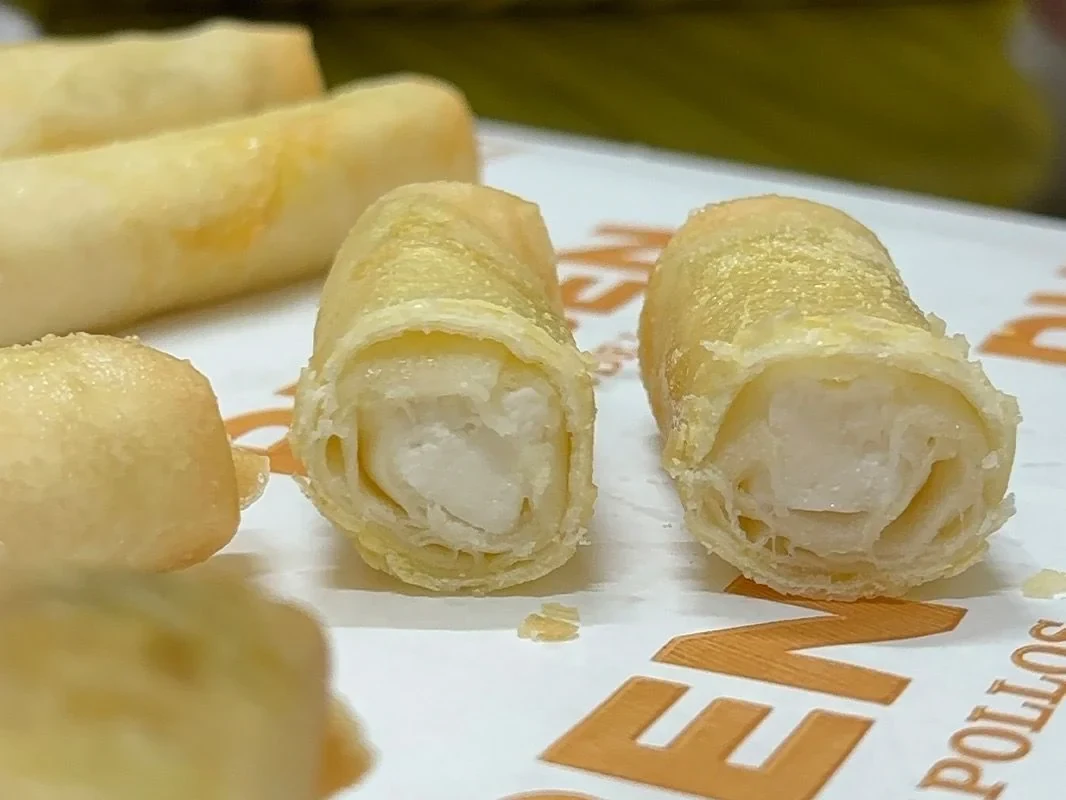 Tequeños ripieni di formaggio